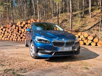 Gebraucht BMW 218 Gran Tourer Luxury Line 136 PS (100 kW) 2023 Blau Van / Kleinbus