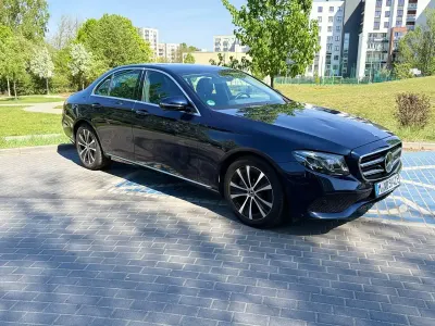 Gebraucht Mercedes E300 320 PS (235 kW) 2020 Blau Limousine