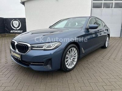 Blau Gebraucht 2022 BMW 530 Limousine | 33.900 € (Fairer Preis)