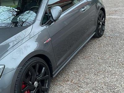 Gebraucht VW Golf VII GTI 245 PS (180 kW) 2018 Grau