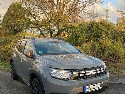 Gebraucht Dacia Duster Extreme 150 PS (110 kW) 2023 Grau SUV