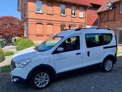 Usata Dacia Dokker Stepway 90 CV (66 kW) 2015 Bianco Monovolume