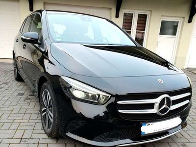 Mercedes B250e
