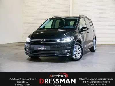 Usata VW Touran 150 CV (110 kW) 2022 Nero Monovolume