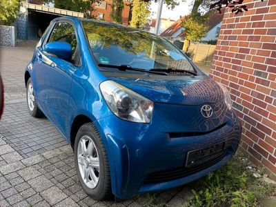 Toyota iQ