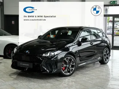 Gebraucht BMW 120 M Sport 170 PS (125 kW) 2025 Saphirschwarz Kleinwagen