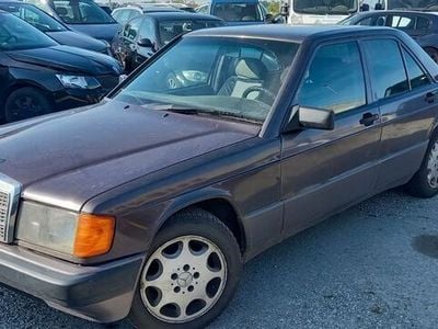 Grau Gebraucht 1992 Mercedes 190 Limousine | 2.250 €
