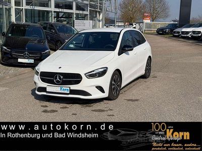 Gebraucht Mercedes B200 Night 163 PS (119 kW) 2025 Polarweiss  unilack Van / Kleinbus