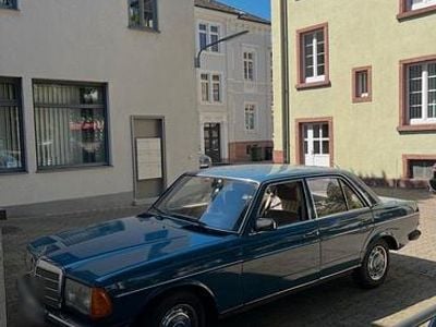Usata Mercedes 230 1979 Blu Berlina
