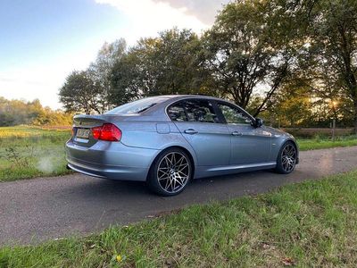 BMW 325