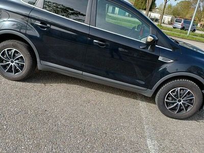 gebraucht Ford Kuga SUV - 2.0 TDCi 2x4 Champions Edition schwarz