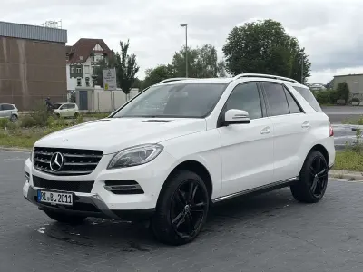 Gebraucht Mercedes ML350 258 PS (189 kW) 2014 Weiß SUV