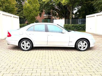 Mercedes E320