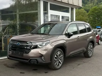 Neu Subaru Forester Platinum 136 PS (100 kW) 2025 Beige SUV