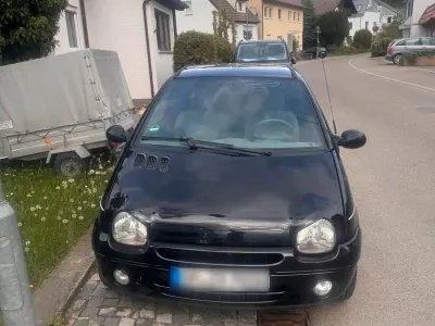 Używany Renault Twingo 2004 Czarny Hatchback