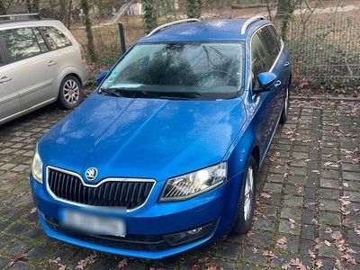 Blau Gebraucht 2014 Skoda Octavia Kombi | 5.800 € (Fairer Preis)