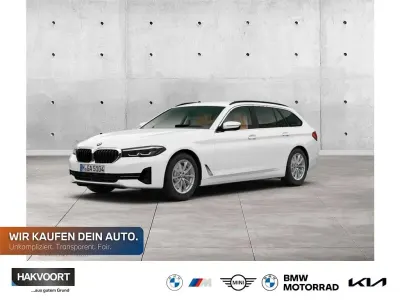 Gebraucht BMW 520 Sport Line 190 PS (139 kW) 2022 Weiß Limousine
