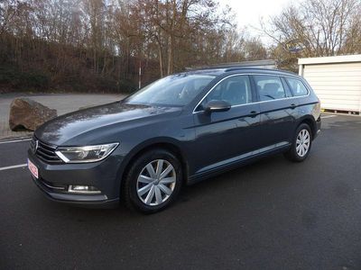 Gebraucht VW Passat Comfortline 150 PS (110 kW) 2018 Grau Kombi