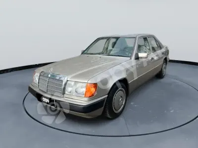Gebraucht Mercedes E260 160 PS (117 kW) 1990 Silber Limousine
