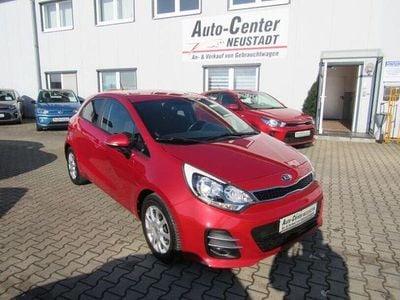 Second-hand Kia Rio DREAM-TEAM Edition 109 CP (80 kW) 2015 Roșu Berlinǎ