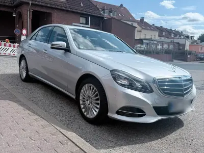 Gebraucht Mercedes E200 130 PS (95 kW) 2013 Silber Limousine