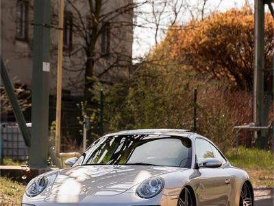 Porsche 911 Carrera