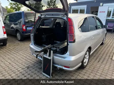 Gebraucht Honda Stream 156 PS (114 kW) 2005 Silber Van / Kleinbus