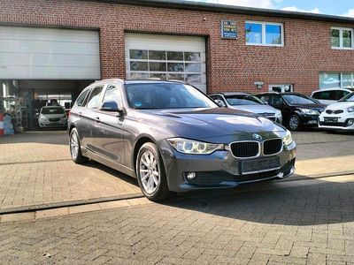 Gebraucht BMW 318 143 PS (105 kW) 2012 Grau Kombi