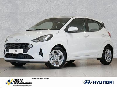 Gebraucht Hyundai i10 Trend 67 PS (49 kW) 2022 Atlas white / sol Kleinwagen