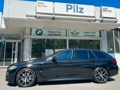 Gebraucht BMW 540 M Sport 333 PS (244 kW) 2024 Schwarz Limousine