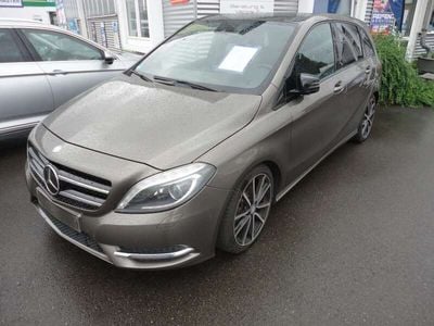 Mercedes B200
