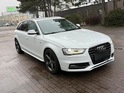 Weiß Gebraucht 2015 Audi A4 Sport Kombi | 12.700 € (Fairer Preis)