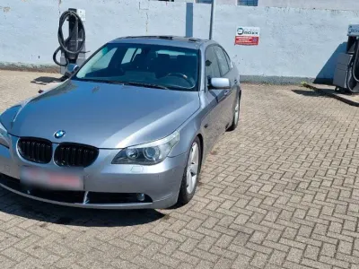 Gebraucht BMW 530 218 PS (160 kW) 2003 Silber Limousine