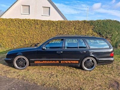 Gebraucht Mercedes E240 Avantgarde 170 PS (125 kW) 2002 Schwarz Limousine
