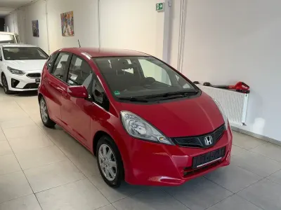 Gebraucht Honda Jazz Trend 99 PS (72 kW) 2012 Rot Kleinwagen