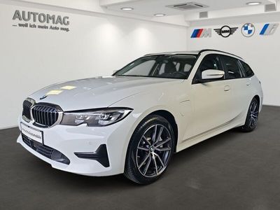 BMW 330e