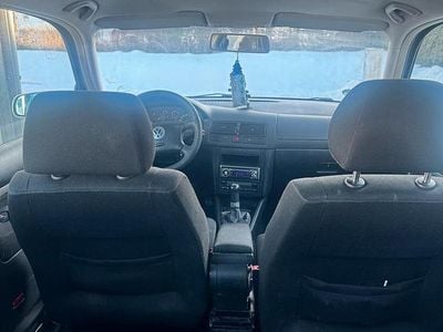 Silber Gebraucht 2002 VW Golf Limousine | 1.000 € (Etwas zu teuer)