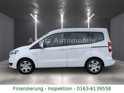 Gebraucht Ford Tourneo Courier Trend 101 PS (74 kW) 2018 Weiß Van / Kleinbus