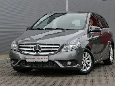 Gebraucht Mercedes B180 122 PS (89 kW) 2012 Grau Kleinwagen