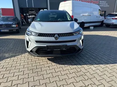Gebraucht Renault Captur Evolution 158 PS (116 kW) 2024 Grau SUV