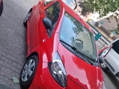 Gebraucht Toyota Aygo 68 PS (50 kW) 2010 Rot Kleinwagen