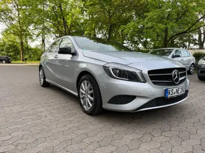 Usata Mercedes A200 Urban 136 CV (100 kW) 2015 Argento Berlina