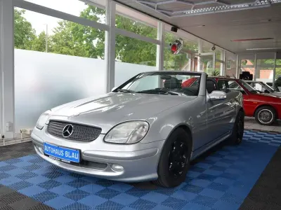 Gebraucht Mercedes SLK230 197 PS (144 kW) 2001 Silber Cabrio