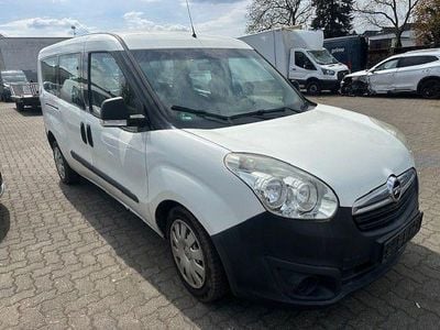 Gebraucht Opel Combo Selection 105 PS (77 kW) 2013 Weiß Van / Kleinbus