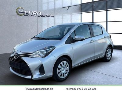 Usata Toyota Yaris Comfort 69 CV (50 kW) 2015 Argento Utilitaria