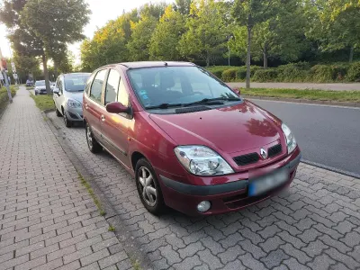 Gebraucht Renault Mégane 107 PS (78 kW) 2000 Rot Kleinwagen