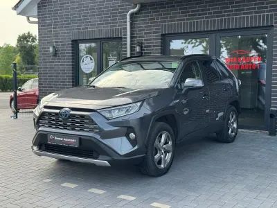 Gebraucht Toyota RAV4 Hybrid Club 178 PS (130 kW) 2019 Grau SUV