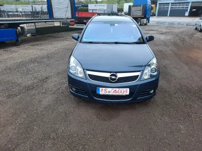 Gebraucht Opel Vectra Cosmo 155 PS (114 kW) 2008 Blau Kombi