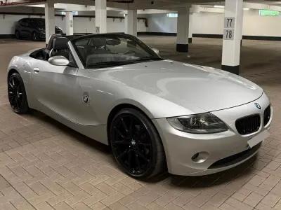 Gebraucht BMW Z4 Sport Line 170 PS (125 kW) 2005 Silber Cabrio