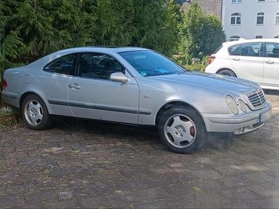 Second-hand Mercedes CLK200 136 CP (100 kW) 1998 Argintiu Coupe
